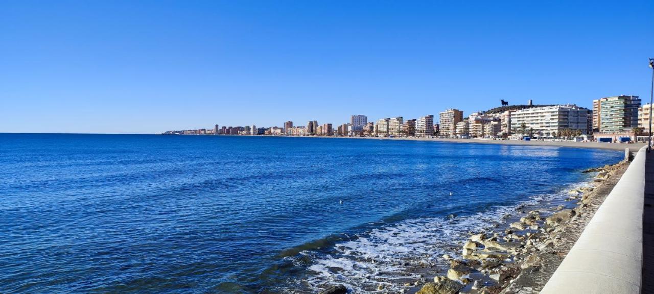 Apartamento Cervantes Фуeнхирола Екстериор снимка